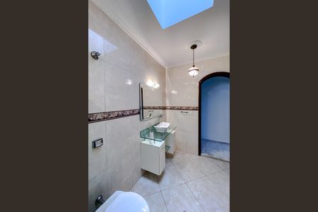 Casa para alugar com 145m², 3 quartos e 4 vagasBanheiro