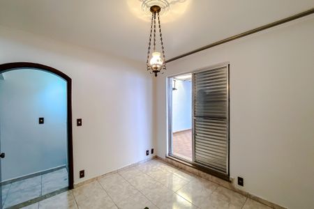 Casa para alugar com 145m², 3 quartos e 4 vagasQuarto 1