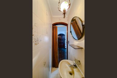 Lavabo de casa para alugar com 3 quartos, 145m² em Água Rasa, São Paulo