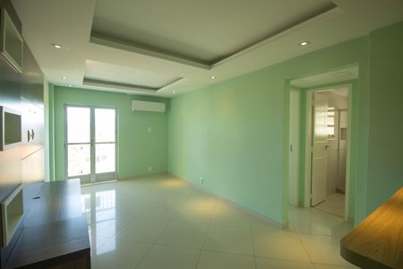 Sala de apartamento para alugar com 2 quartos, 62m² em Mutondo, São Gonçalo