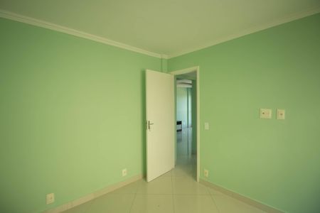 Quarto 2 de apartamento para alugar com 2 quartos, 62m² em Mutondo, São Gonçalo