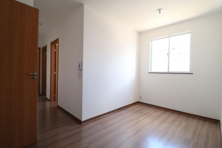 Sala de apartamento para alugar com 2 quartos, 45m² em Jardim Inconfidencia, Uberlândia