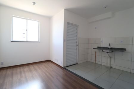 Sala de apartamento para alugar com 2 quartos, 45m² em Jardim Inconfidencia, Uberlândia