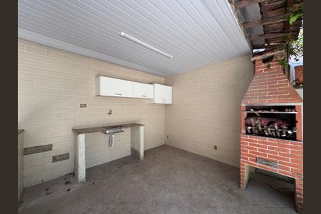 Casa de condomínio à venda com 200m², 2 quartos e 5 vagasÁrea externa