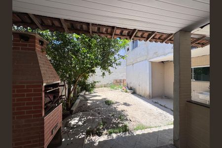 Casa de condomínio à venda com 200m², 2 quartos e 5 vagasÁrea externa