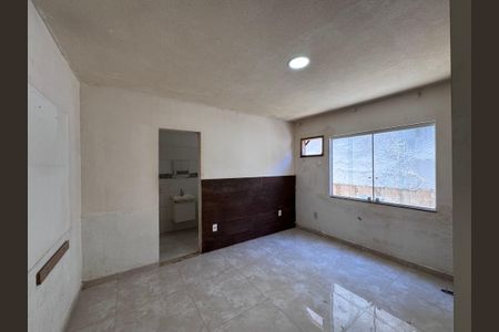 Casa de condomínio à venda com 200m², 2 quartos e 5 vagasSuíte