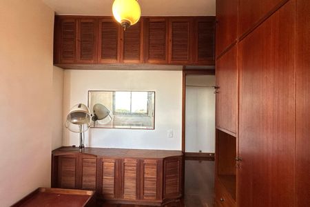 Apartamento para alugar com 250m², 3 quartos e 2 vagas