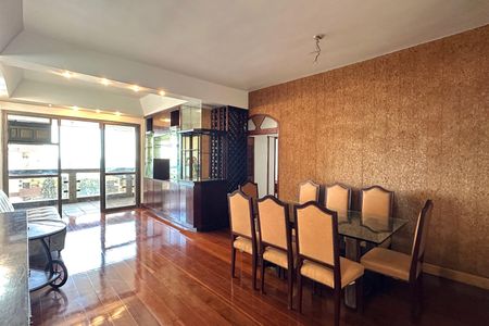 Apartamento para alugar com 250m², 3 quartos e 2 vagas