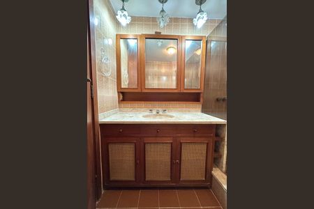 Apartamento para alugar com 250m², 3 quartos e 2 vagas