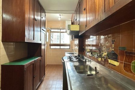 Apartamento para alugar com 250m², 3 quartos e 2 vagas