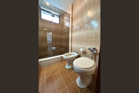 Apartamento para alugar com 250m², 3 quartos e 2 vagas