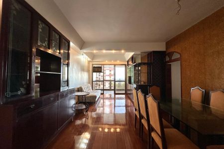 Apartamento para alugar com 250m², 3 quartos e 2 vagas