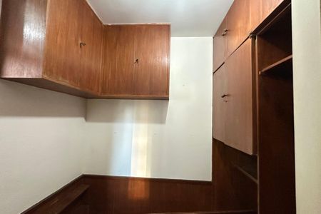 Apartamento para alugar com 250m², 3 quartos e 2 vagas