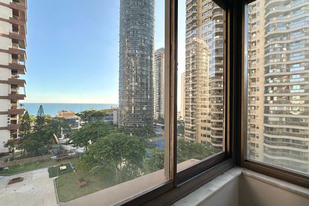 Apartamento para alugar com 250m², 3 quartos e 2 vagas