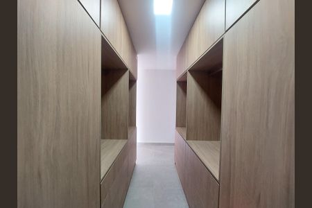 Apartamento à venda com 122m², 3 quartos e 2 vagasCloset - Suíte 2 