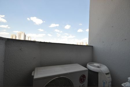 Apartamento à venda com 2 quartos, 56m² em Vila Mazzei, São Paulo