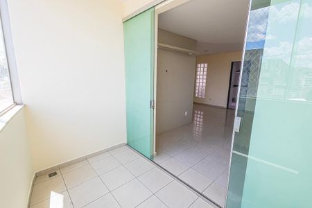 varanda de apartamento à venda com 3 quartos, 97m² em Castelo, Belo Horizonte