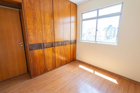 Apartamento à venda com 97m², 3 quartos e 2 vagasquarto 2