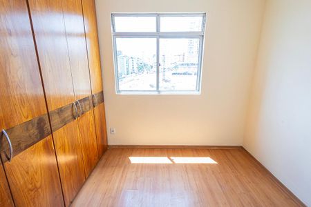 Apartamento à venda com 97m², 3 quartos e 2 vagasquarto 2