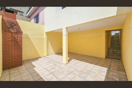 Casa para alugar com 160m², 2 quartos e 2 vagas Casa para alugar com 160m², 2 quartos e 2 vagasQuintal