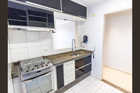 Apartamento para alugar com 64m², 2 quartos e 2 vagasCozinha