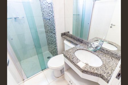 Apartamento para alugar com 64m², 2 quartos e 2 vagasBanheiro