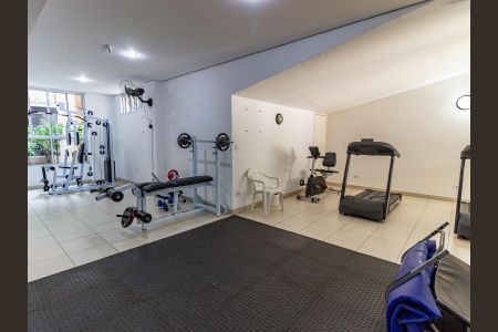 Apartamento para alugar com 64m², 2 quartos e 2 vagasÁrea comum - Academia