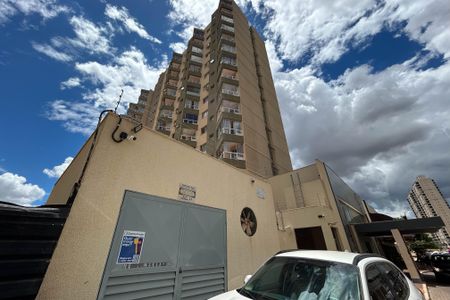 Apartamento para alugar com 40m², 1 quarto e 1 vaga Apartamento para alugar com 40m², 1 quarto e 1 vagaFachada