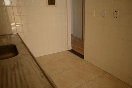 Casa de condomínio para alugar com 80m², 2 quartos e 2 vagasCozinha