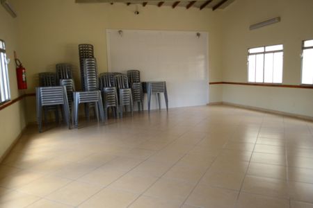 Casa de condomínio para alugar com 80m², 2 quartos e 2 vagasÁrea comum - Salão de festas