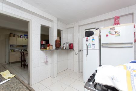 Casa à venda com 112m², 3 quartos e 2 vagasCozinha 