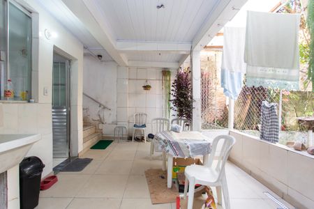 Casa à venda com 112m², 3 quartos e 2 vagasÁrea Externa 