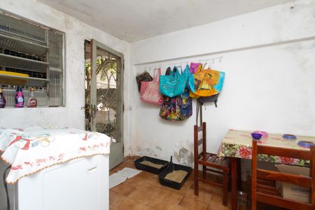 Casa à venda com 112m², 3 quartos e 2 vagasCozinha 