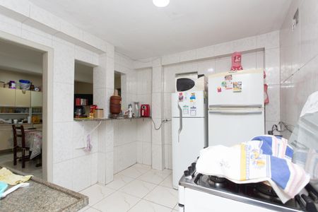 Casa à venda com 112m², 3 quartos e 2 vagasCozinha 