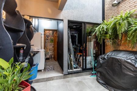 Casa à venda com 120m², 3 quartos e 1 vagaÁrea de Serviço