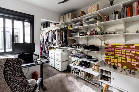 Casa à venda com 120m², 3 quartos e 1 vagaQuarto 1 - Closet da Suite Master