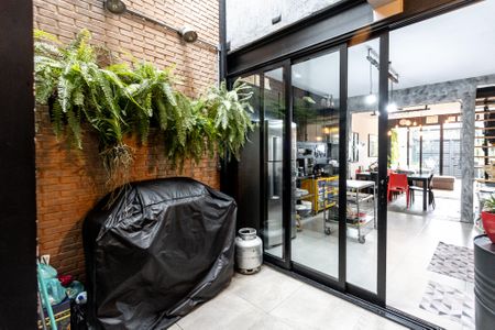 Casa à venda com 120m², 3 quartos e 1 vagaÁrea de Serviço