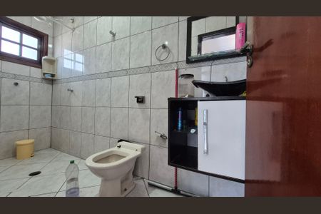 Casa para alugar com 116m², 2 quartos e 4 vagas Casa para alugar com 116m², 2 quartos e 4 vagasBanheiro da suíte