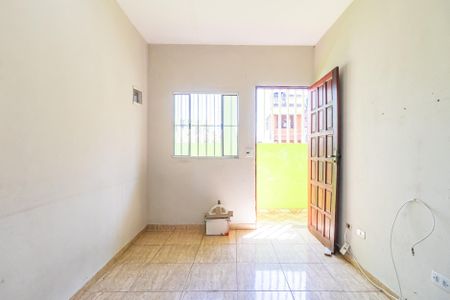 Sala de casa para alugar com 2 quartos, 70m² em Vila Sao Silvestre, Barueri