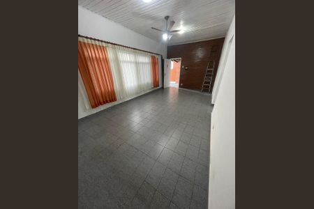 Casa para alugar com 4 quartos, 262m² em Vila Assuncao, Praia Grande