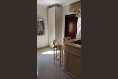 Casa à venda com 385m², 5 quartos e 5 vagas