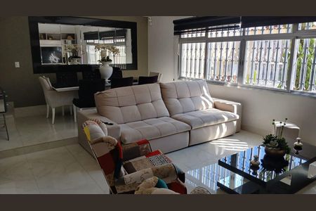 Casa à venda com 5 quartos, 385m² em Vila Sao Francisco (Zona Leste), São Paulo