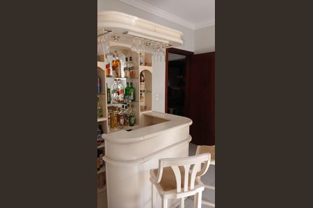 Casa à venda com 385m², 5 quartos e 5 vagas