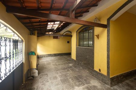 Casa para alugar com 200m², 3 quartos e 2 vagasVaranda