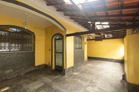 Casa para alugar com 200m², 3 quartos e 2 vagasVaranda