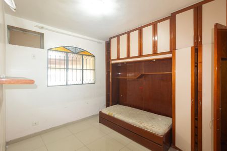 Casa para alugar com 200m², 3 quartos e 2 vagasQuarto 1