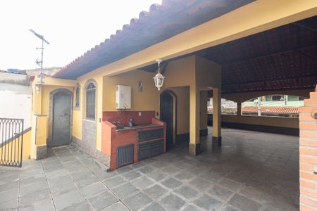 Casa para alugar com 200m², 3 quartos e 2 vagasTerraço