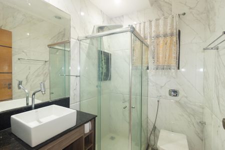 Casa para alugar com 200m², 3 quartos e 2 vagasBanheiro Social 1