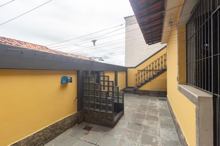 Casa para alugar com 200m², 3 quartos e 2 vagasQuintal