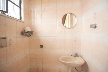 Casa para alugar com 200m², 3 quartos e 2 vagasBanheiro Social 3